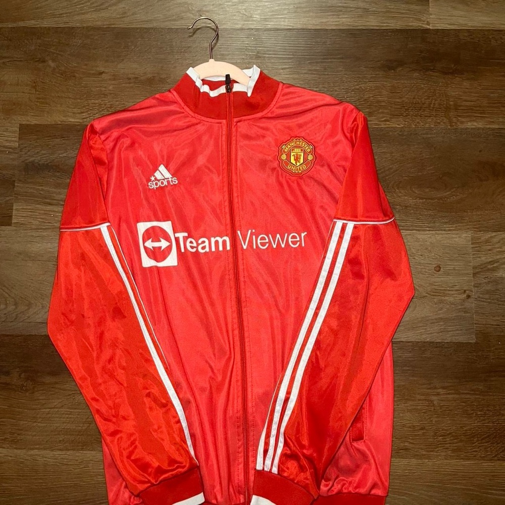 Manchester United adidas track suit size M/L